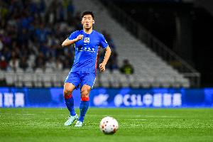 记者：朱辰杰参加申花赛前合练 斯卢茨基并不是容易改变的人