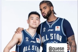 辽宁男篮官宣克里斯加盟！高诗岩晒照告别：万事大吉 大兄弟