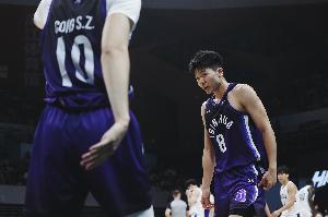 清华大学主帅：石奎悟性高&投射能力不错 曾为调整透露苦练一年多
