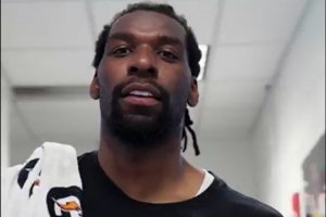 纳兹·里德：最喜欢的个人荣誉是最佳第六人 若不打篮球会去打NFL