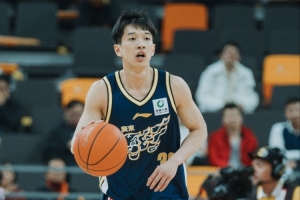 广东男篮正在进行有关年轻后卫杨溢的互租尝试 但还未有明确结果