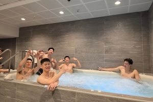 赢球心情好！李弘权赛后更新社媒动态 球队放松洗冰水浴