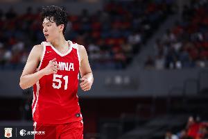 下半场男篮处理球要更果断 外线防守千万别松 不能让对手投开
