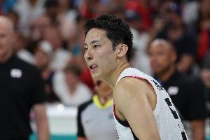 划划水就行！河村勇辉半场仅打8分钟1中0未得分 送3助1断