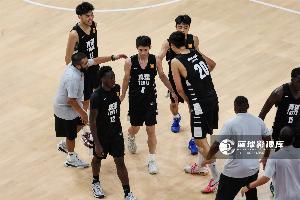 媒体人：张宇辰带火首届未来杯 混编赛制让中外球员/教练交流更多
