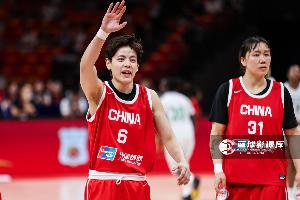 媒体人：杨舒予是今天当之无愧的mvp 关键时刻站出来连续突破得分