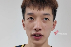 杨溢：教练亚科夫列维奇才来大伙还在适应 会全力配合去完善体系