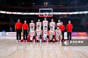 解说：中国男篮拿下亚运开门红 完全没有悬念的一场比赛
