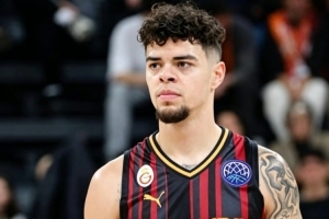 媒体人：NBL苏科雄狮签下了上赛季希腊联赛得分王罗布·格雷