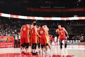 半场领先沙特9分！媒体人：男篮上半场不算理想 下半场从防守做起