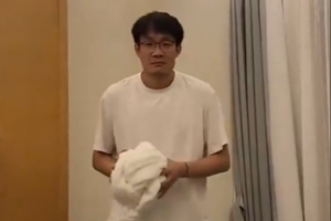 丁彦雨航谈不沉球投篮：这是有一定三分命中率的额外技能包