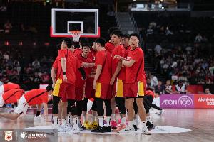 无缘决赛！媒体人：最难受的是 中国男篮还要和伊朗打一场三四名