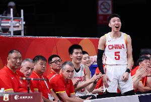 媒体人：中国男篮输日本是全方位的溃败 输得毫无脾气&无话可说