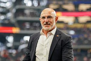 记者：德拉富恩特续约至2032年，西班牙预计明日官宣这一消息