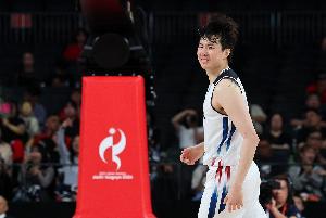 美媒：李贤重已与开拓者签下Ex-10合同 将开始参加训练营活动