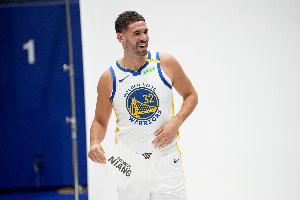 外线没手感！尼昂勇士首秀6投2中&三分3中0 拿到4分2篮板
