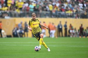 斯文松：两球领先后本该全取三分，平局的结果令人失望