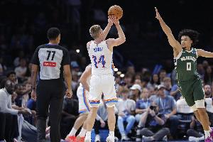 斯特尔茨谈大学到NBA的角色转变：我会用持球经验优化无球跑位