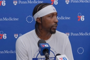 波普：76人最需要提升篮板&控制失误 有不少失误是自己太随意
