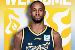 解说：弗格36岁难以独自扛起广东 阿祖布克没自主进攻是标准蓝领