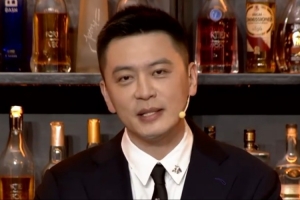 杨鸣：新赛季CBA升降级让比赛更精彩 外援主导大多数球队差距不大