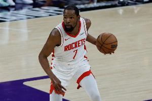 定海神针！杜兰特半场8中5高效拿到16分外加5板 正负值+21
